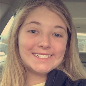 Meet your Posher, Mckenzie